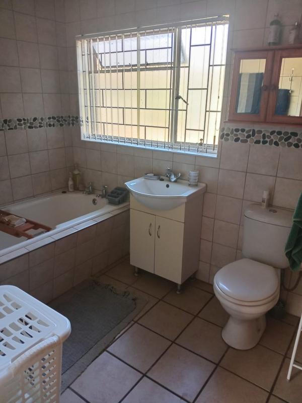 3 Bedroom Property for Sale in Fichardt Park Free State